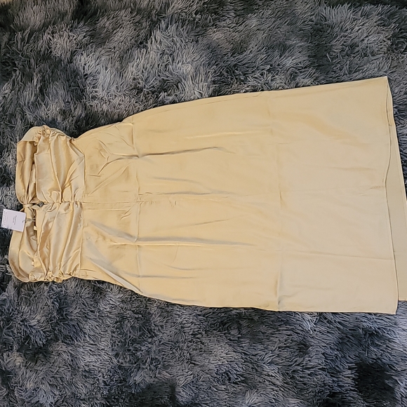 WeWoreWhat The Halter Stretch Charmeuse Satin Midi Dress - Picture 15 of 15